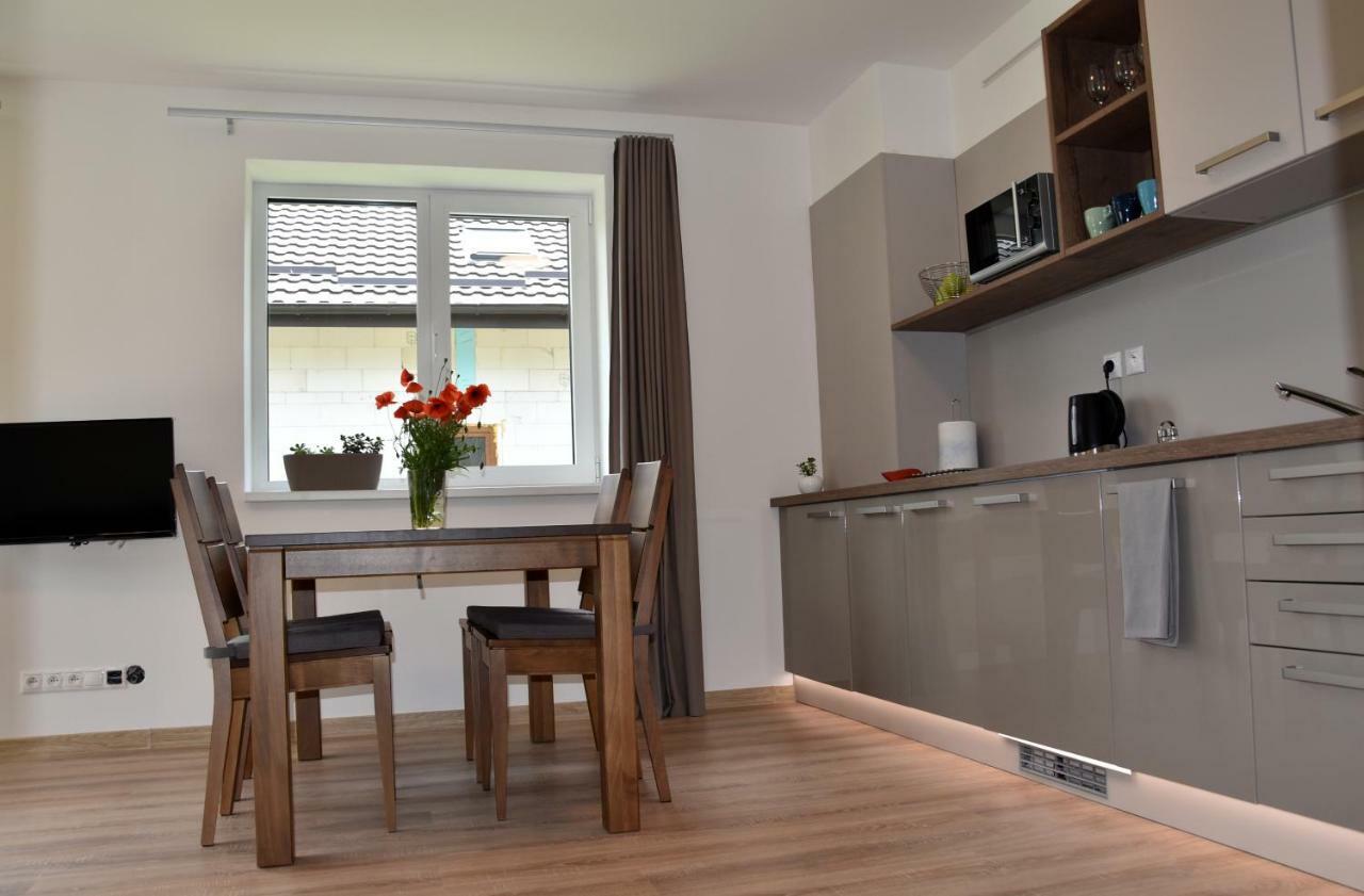 Elemir Apartment Besenova Bagian luar foto