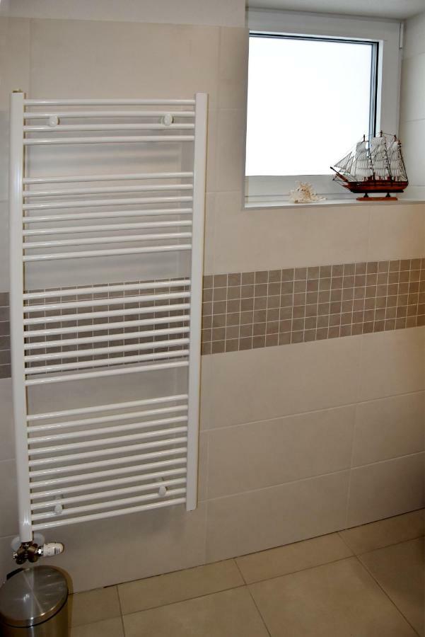 Elemir Apartment Besenova Bagian luar foto