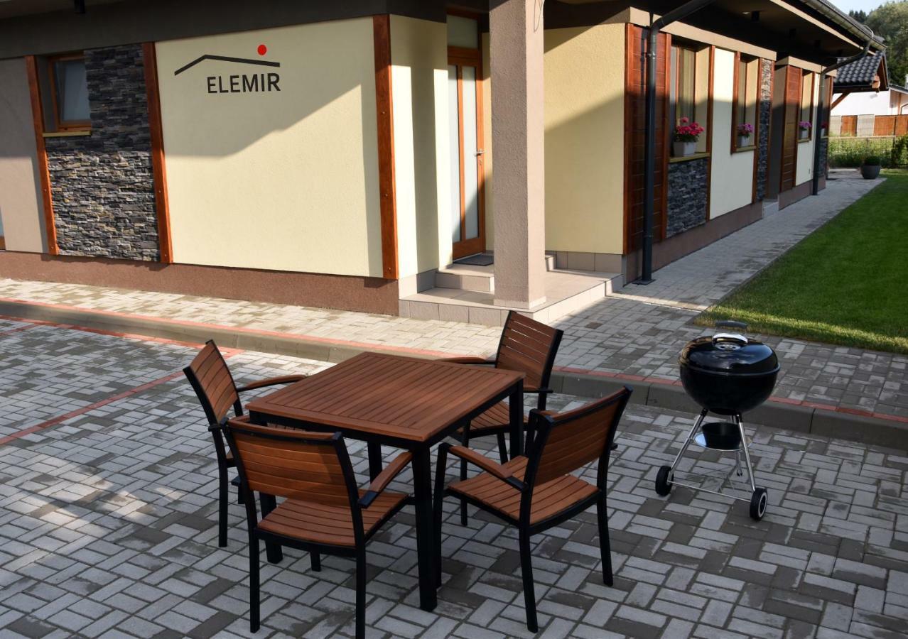 Elemir Apartment Besenova Bagian luar foto