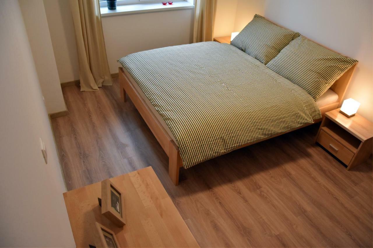 Elemir Apartment Besenova Bagian luar foto