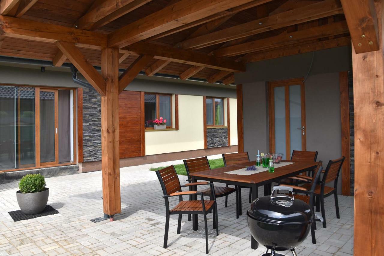 Elemir Apartment Besenova Bagian luar foto